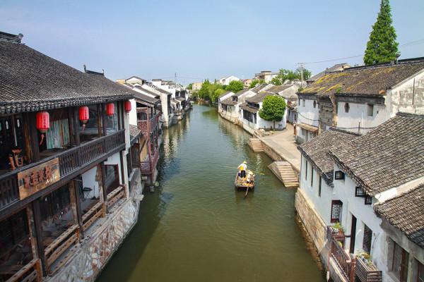 锡林郭勒盟旅游景点介绍,跟着百家号,感受锡林郭勒盟的狂野之美